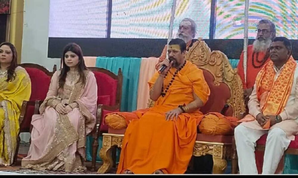 हरिद्वार में कैलाशानंदजी महाराज द्वारा  ‘एक ईश्वर’ ऐप का ऐतिहासिक शुभारंभ”